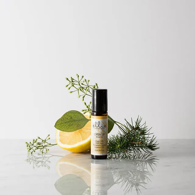 ellia-open-up-essential-oil-blend-roll-on image 1