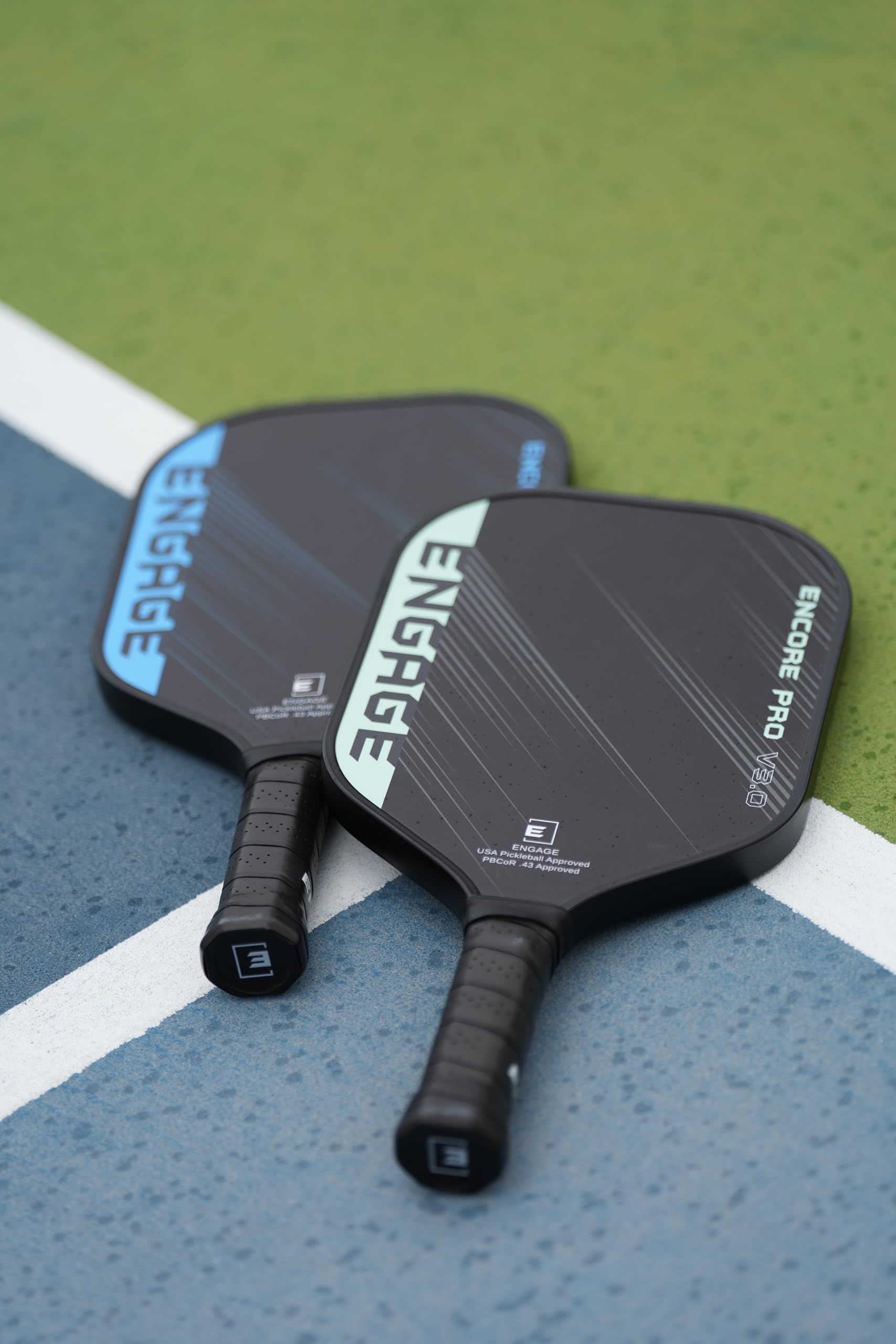 engage-encore-pro-v3-0-pickleball-paddle-raw-carbon-fiber-e3-polymer-core-all-ar image 4