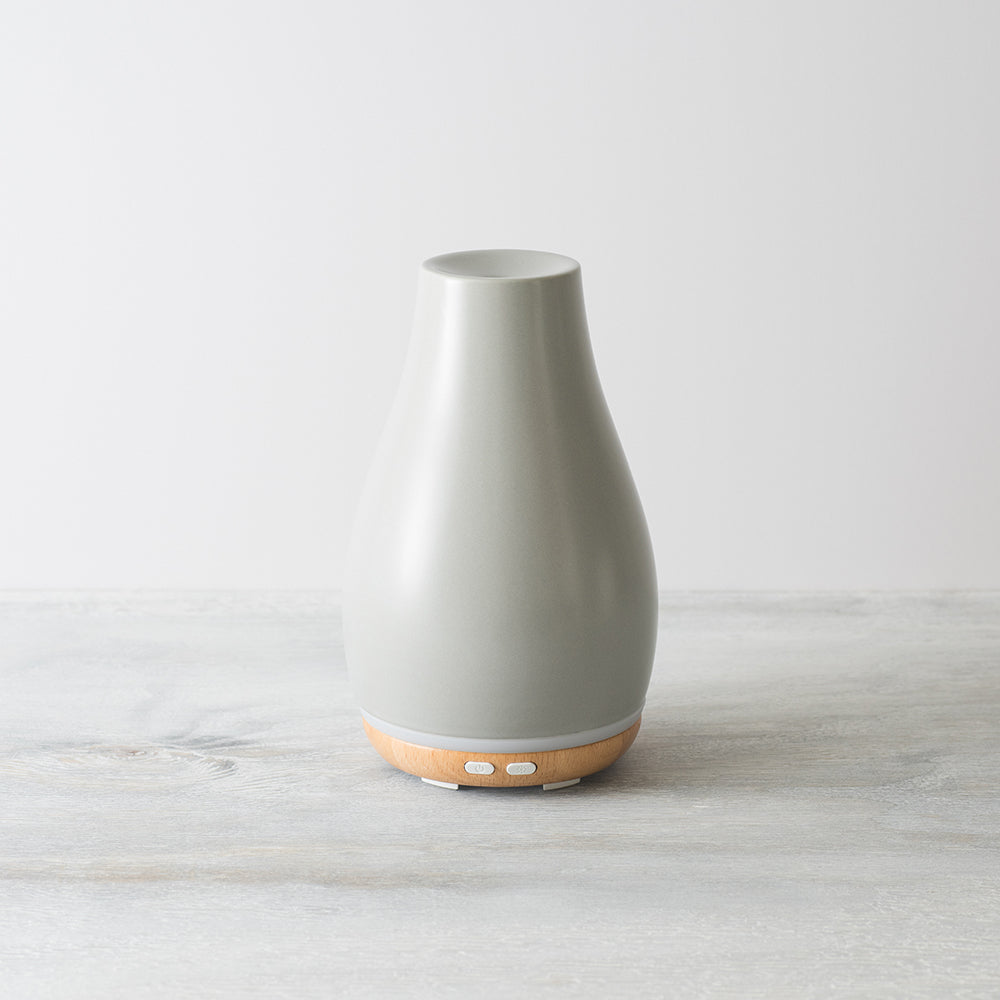 homedics-blossom-ultrasonic-essential-oil-diffuser-with-ellia-starter-kit image 5