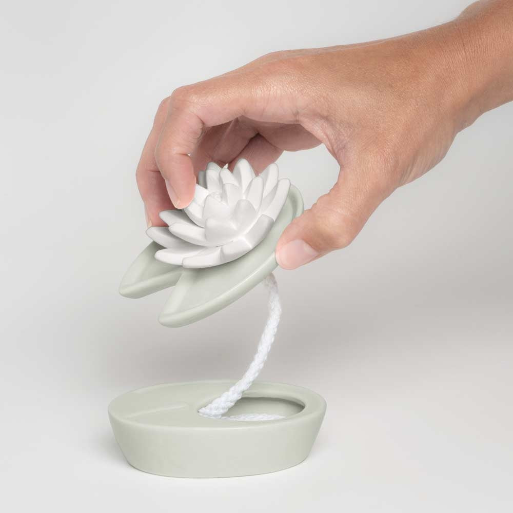 ellia-elements-water-blossom-porcelain-aroma-diffuser image 2