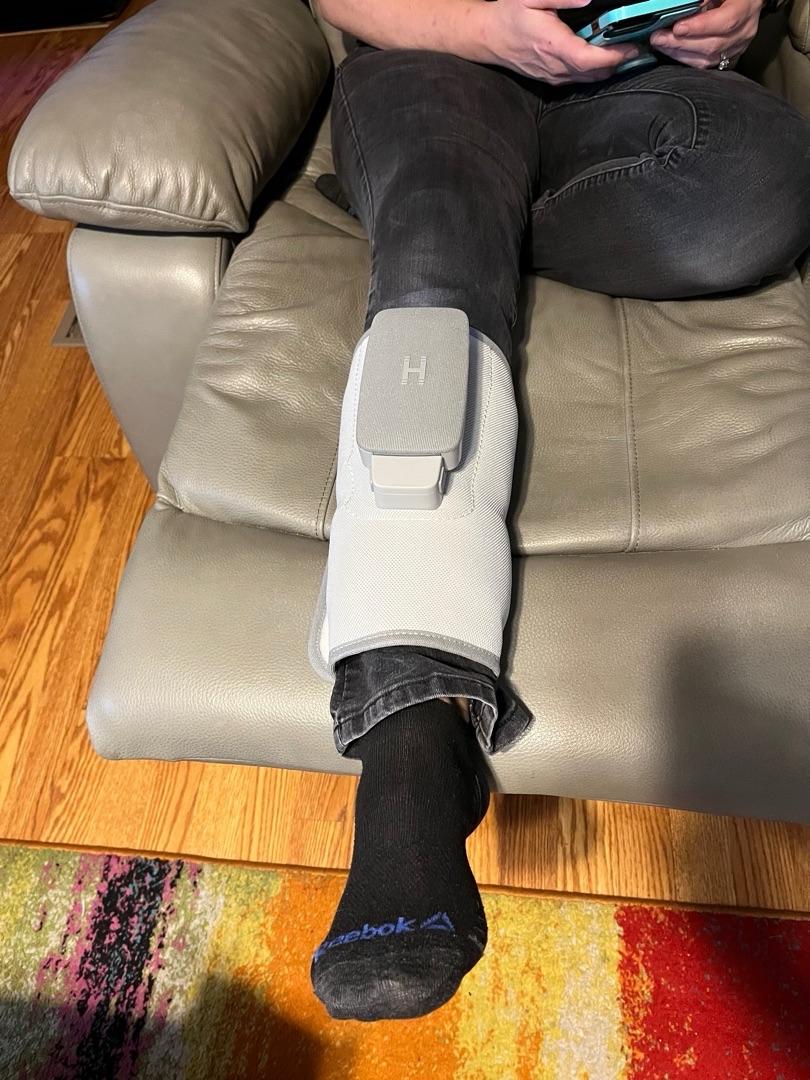 Too tight, not adjustable enough