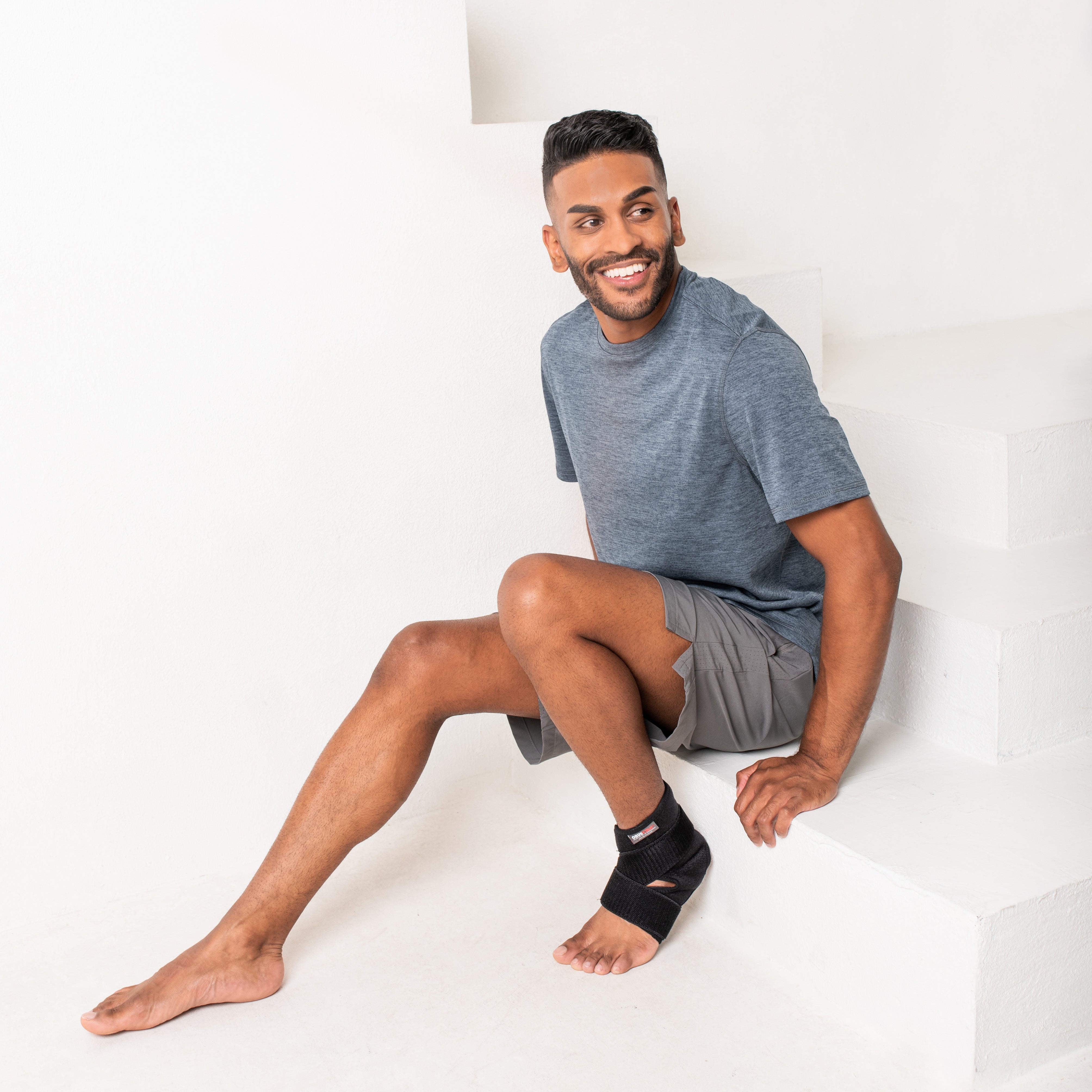 homedics-hot-and-cold-ankle-support image 2