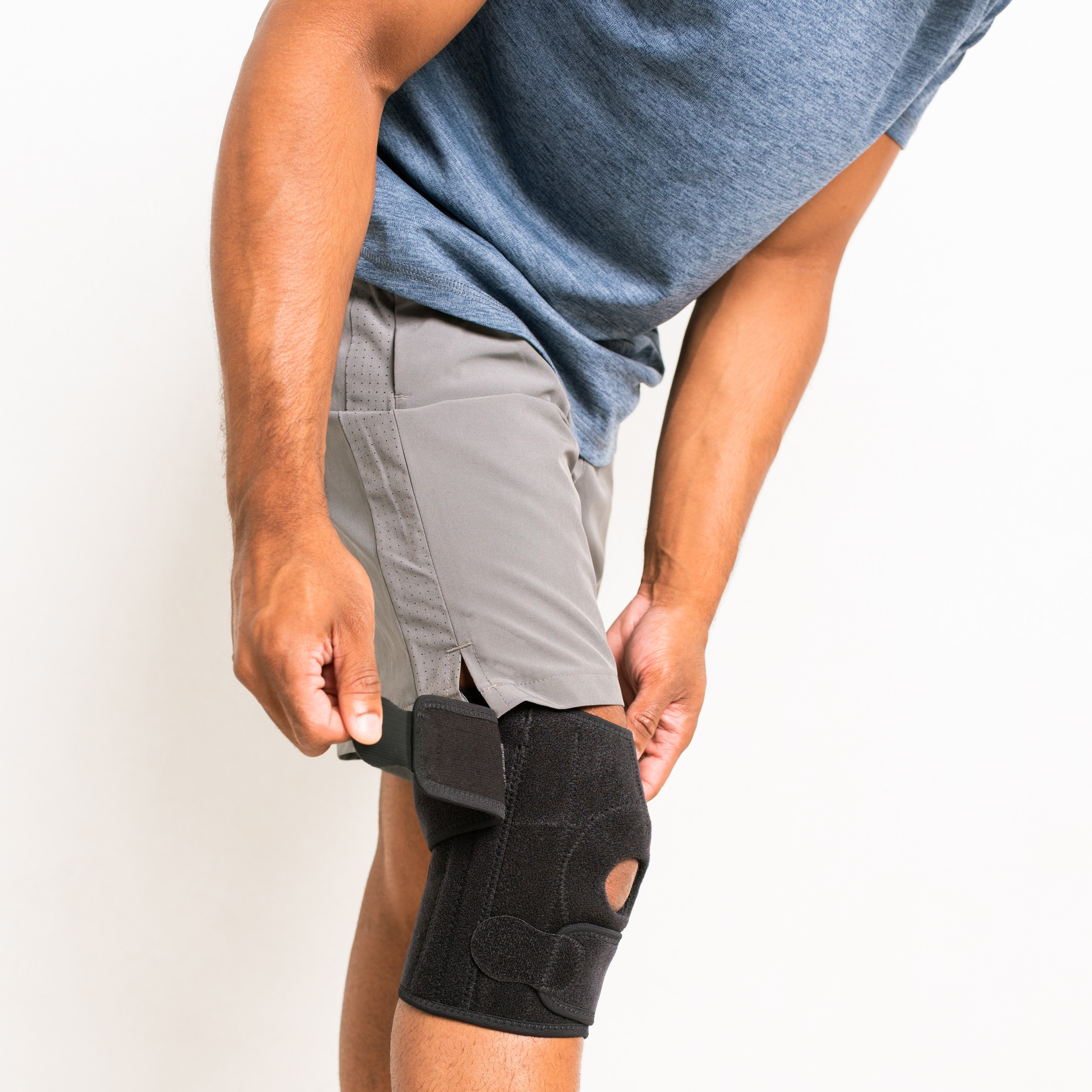homedics-obusforme-hot-and-cold-knee-support-left-right image 1