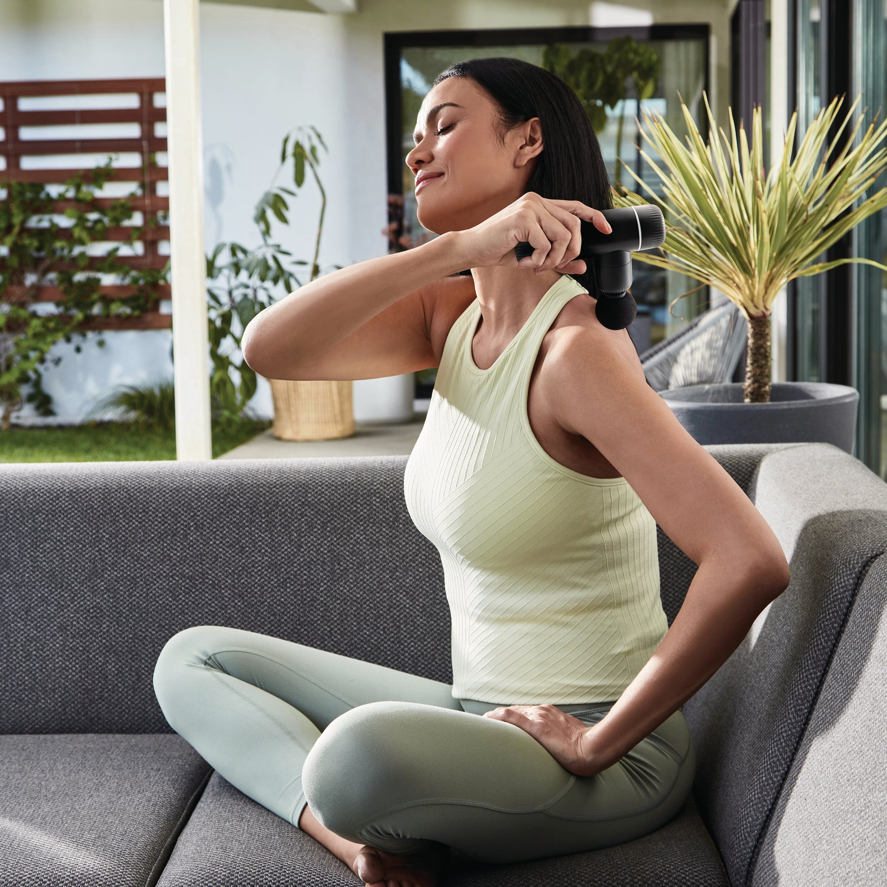 homedics-rebound-essential-percussion-massager image 5